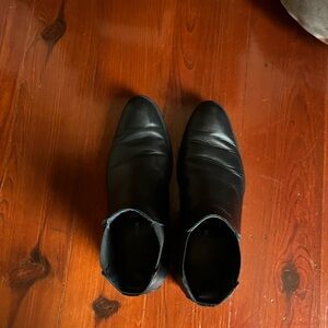 Johnston & Murphy Classic Black Boots